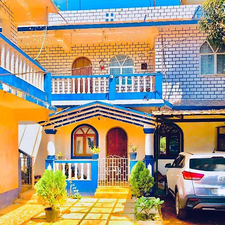 Blue Waves Guest House Calangute Bagian luar foto