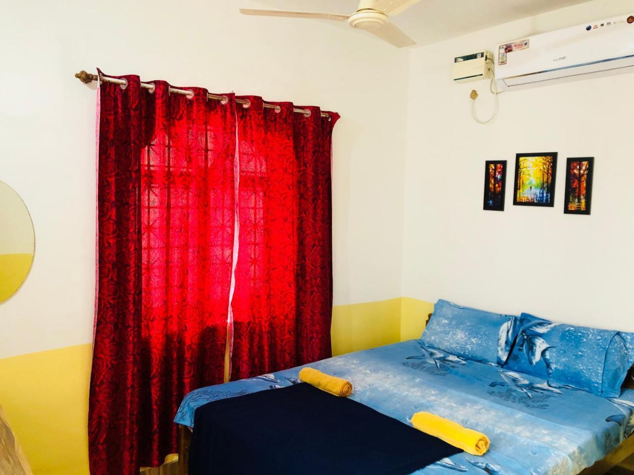 Blue Waves Guest House Calangute Bagian luar foto