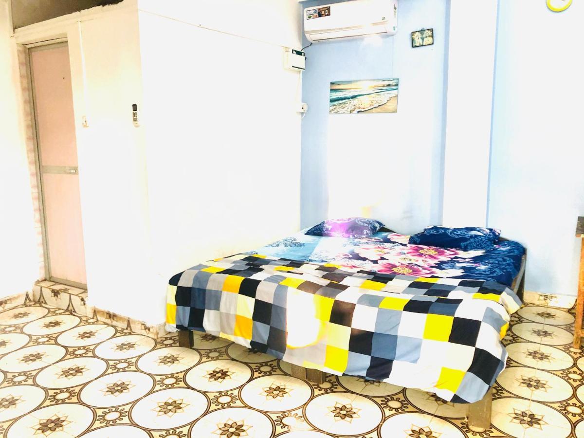 Blue Waves Guest House Calangute Bagian luar foto